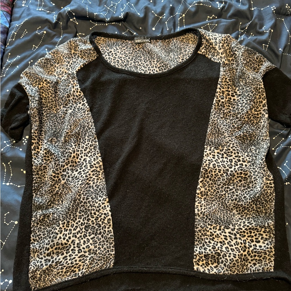 Wet seal short sleeve top